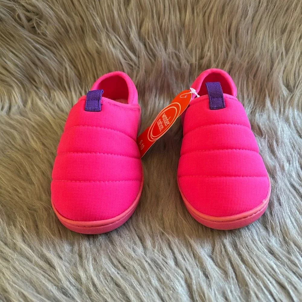 Wonder Nation Puffer Slippers Girl Size 9-10 Pink Plush Fuzzy Lined Shoes